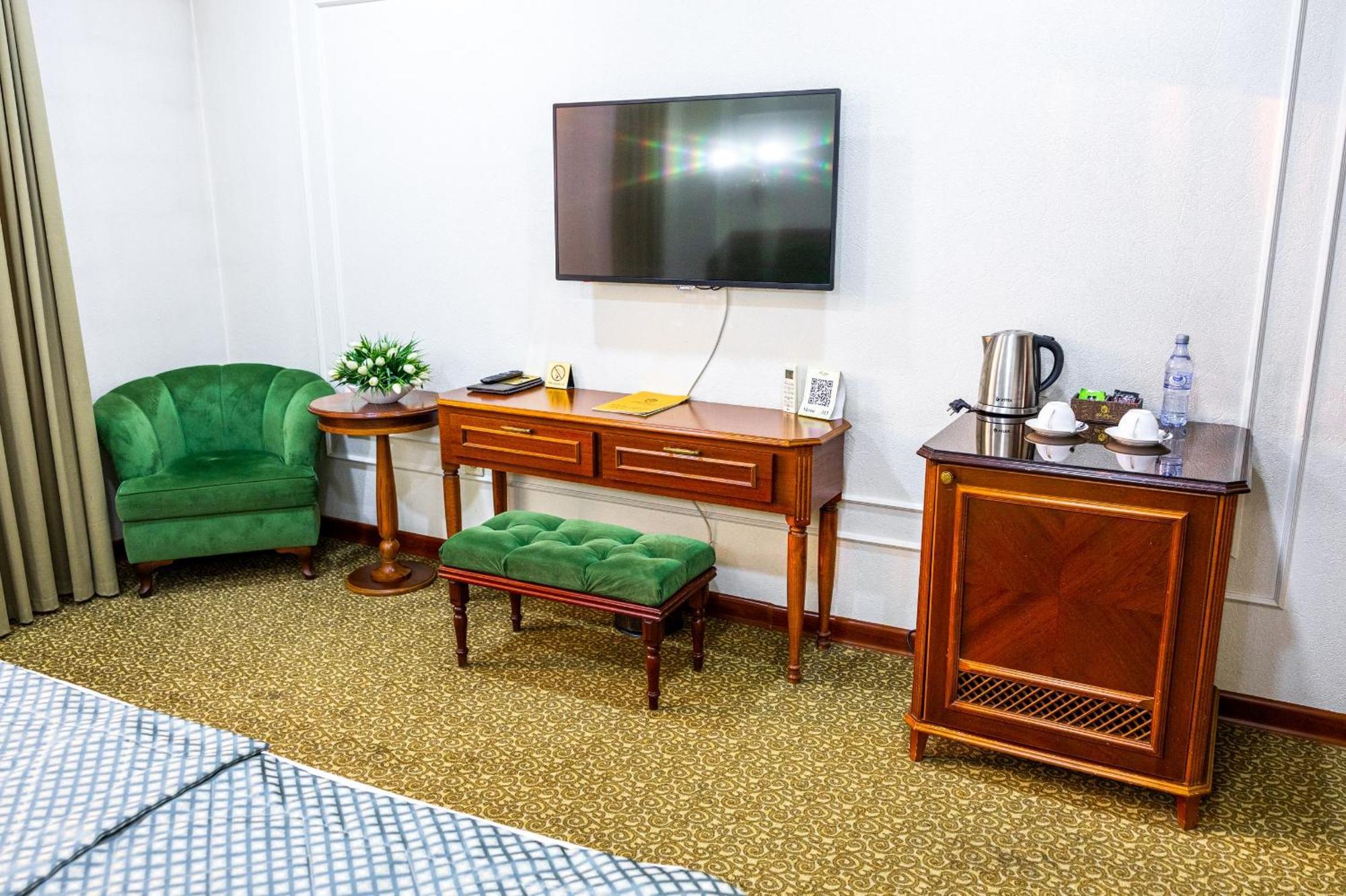 Otel Plaza 4*