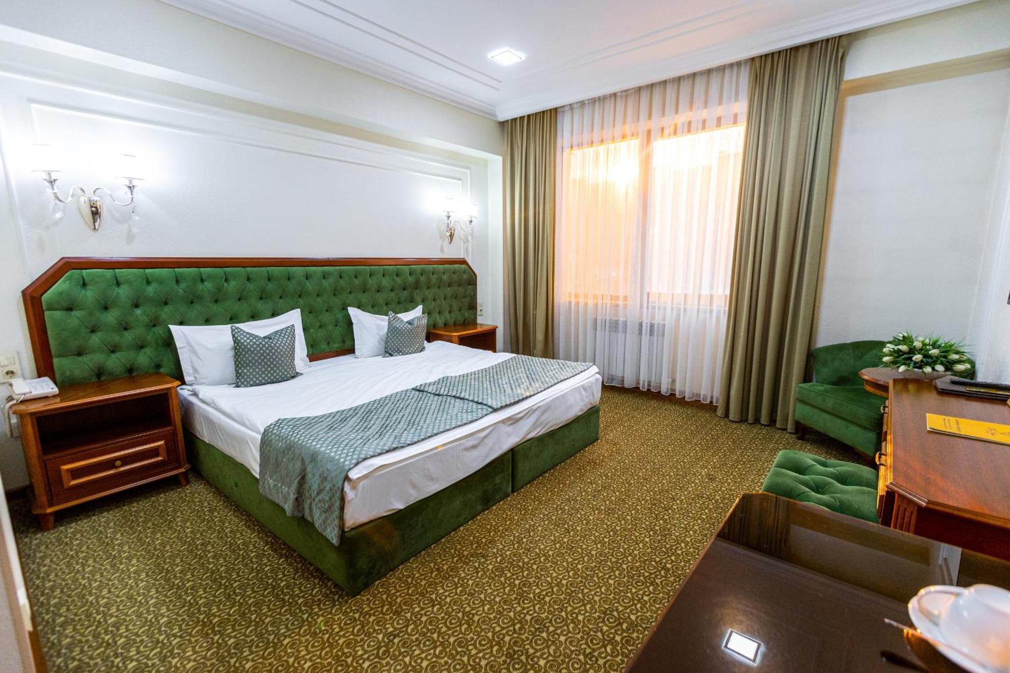 Plaza Otel