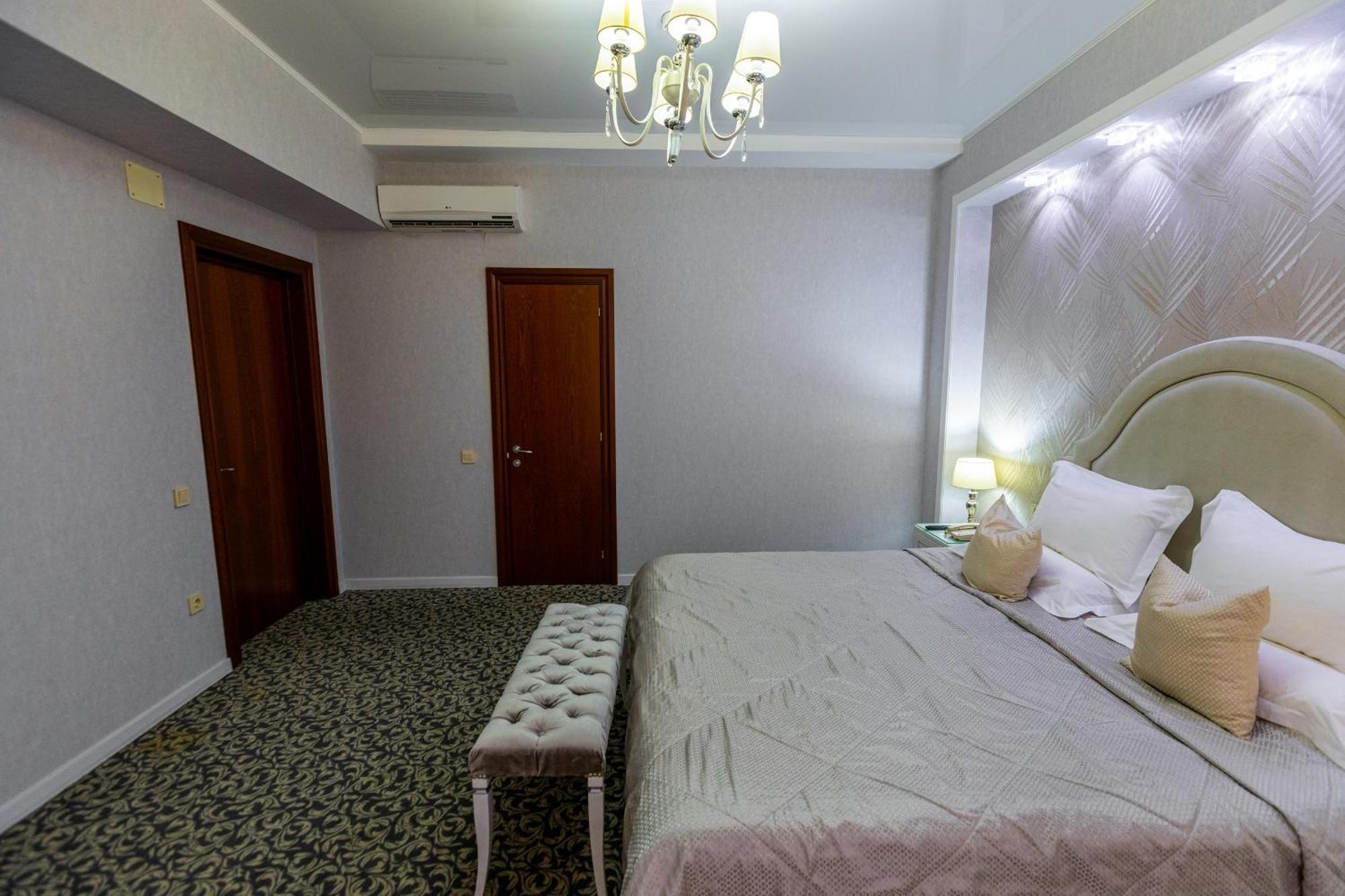 Otel Plaza Almatı