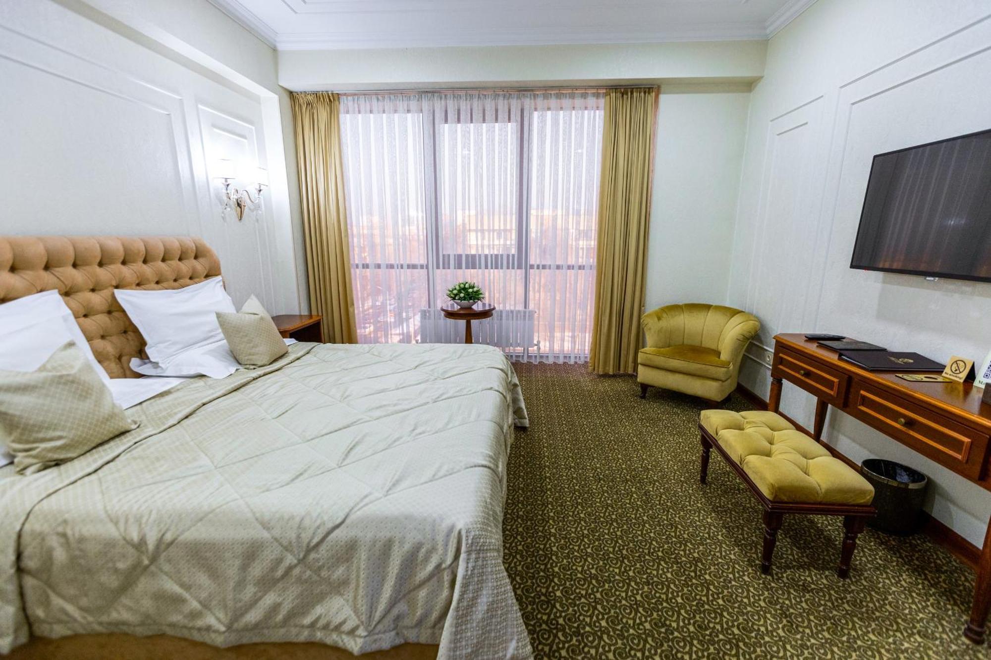 Plaza Otel
